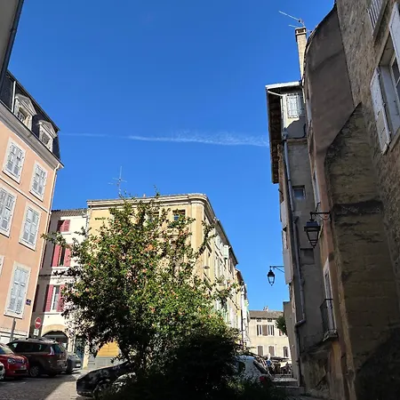 Le Petit Pendentif - Coeur De Cathedrale - Rdc Lägenhet *